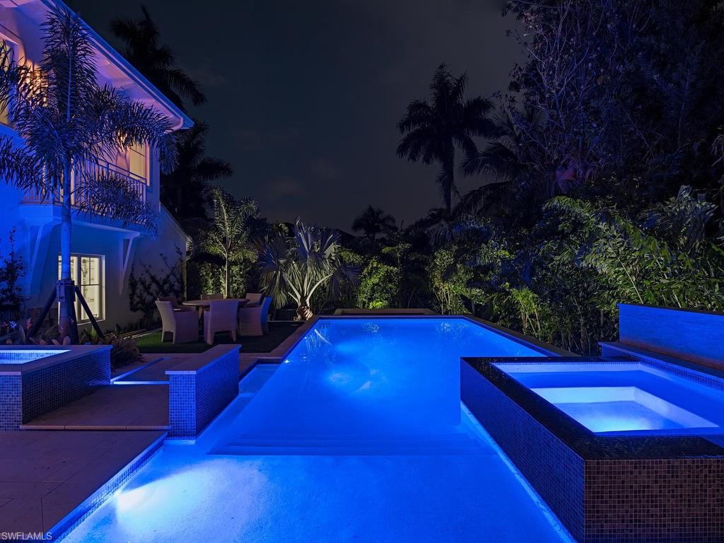 AQUALANE SHORES - Residential