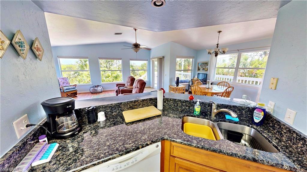 KREAMERS SUBD - Residential