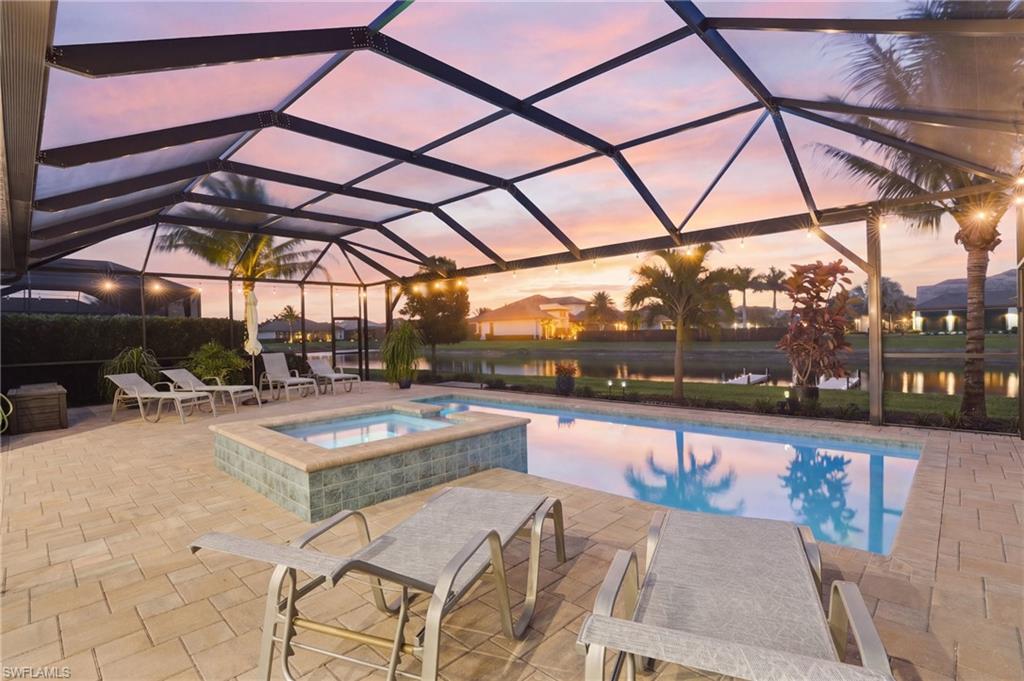 ESPLANADE LAKE CLUB - Residential