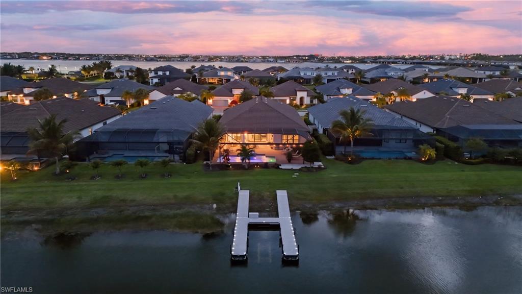 ESPLANADE LAKE CLUB - Residential