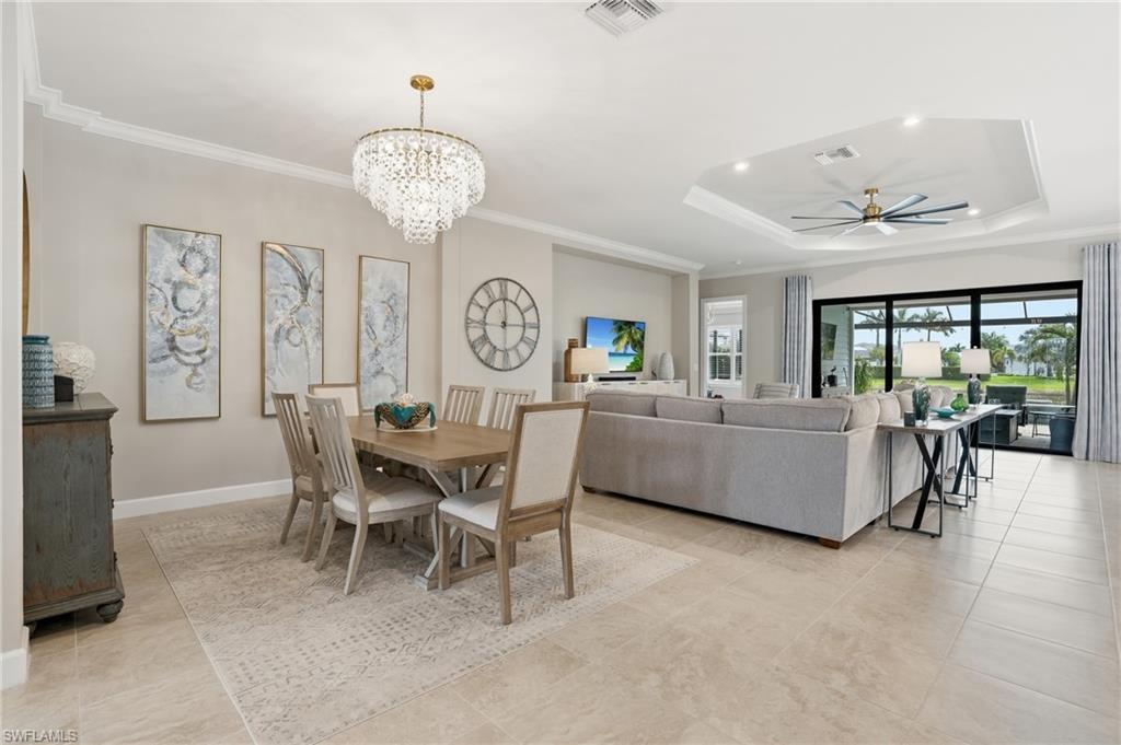 ESPLANADE LAKE CLUB - Residential