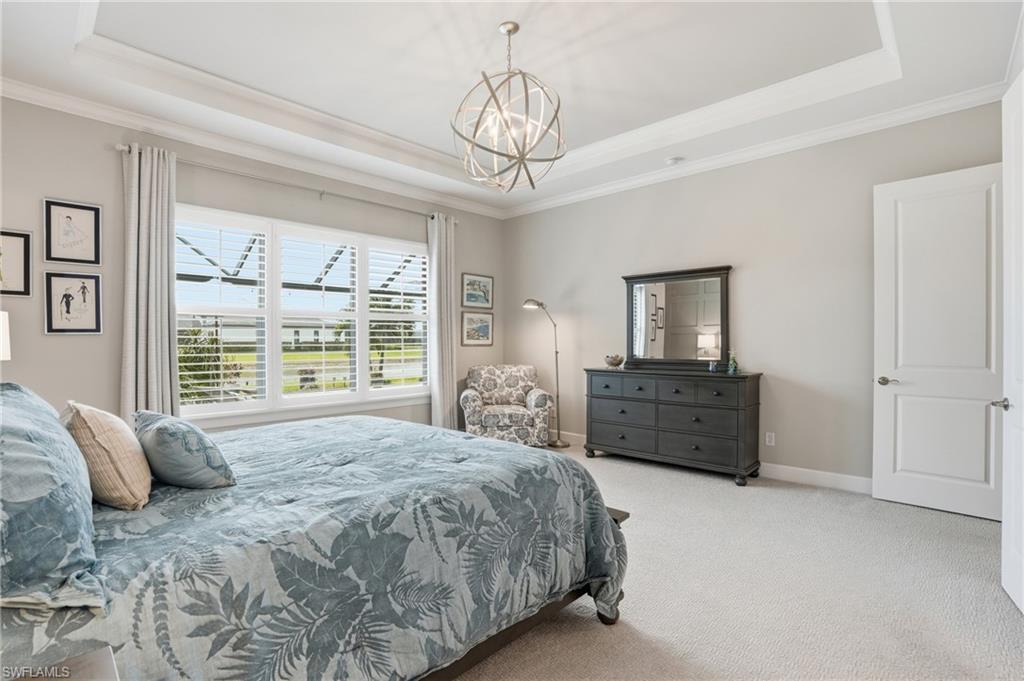 ESPLANADE LAKE CLUB - Residential