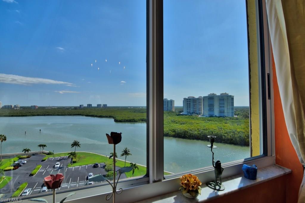 GULF BREEZE AT VANDERBILT - Residential