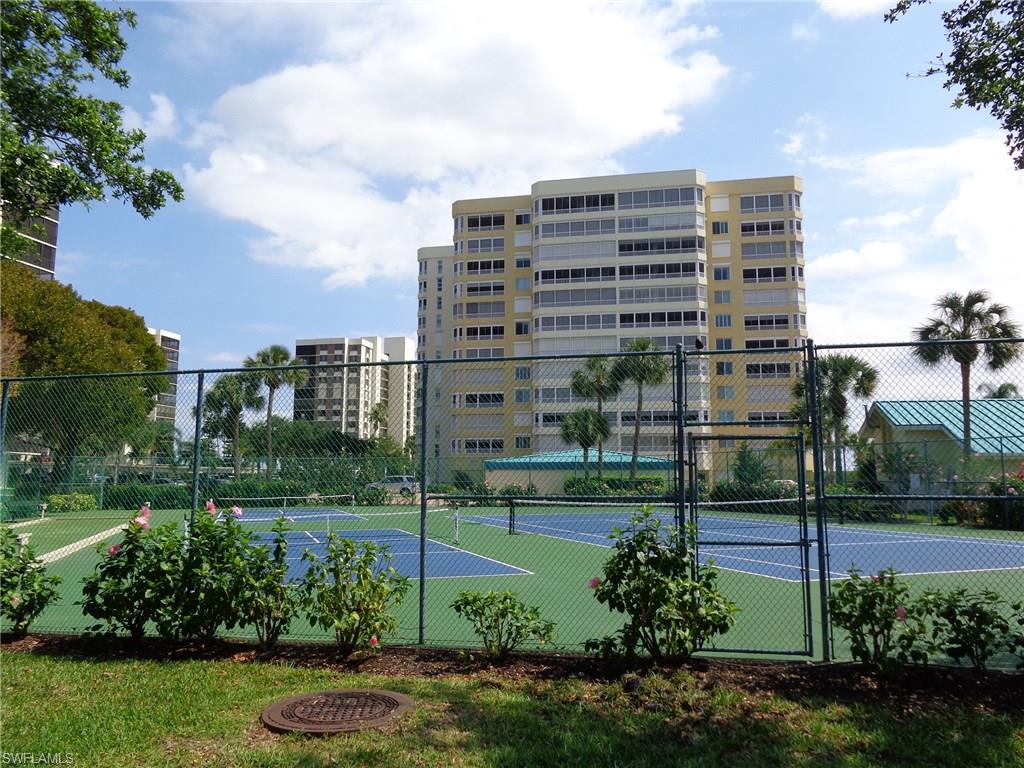 GULF BREEZE AT VANDERBILT - Residential