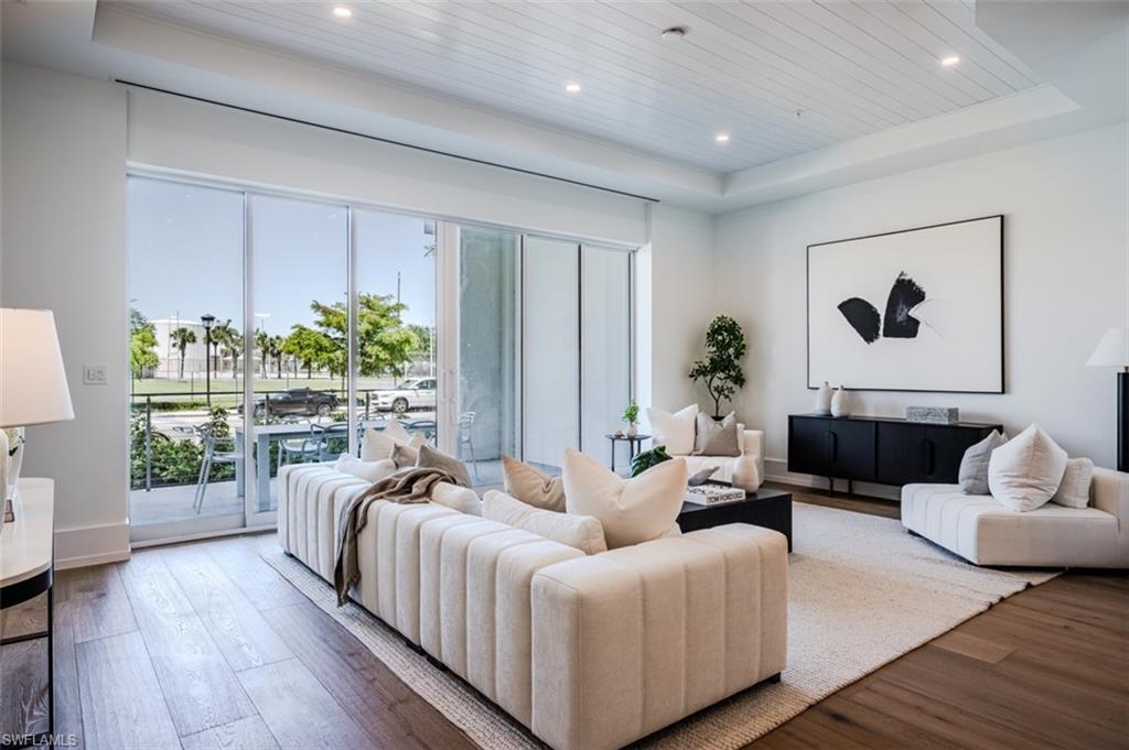 OLDE NAPLES - Residential