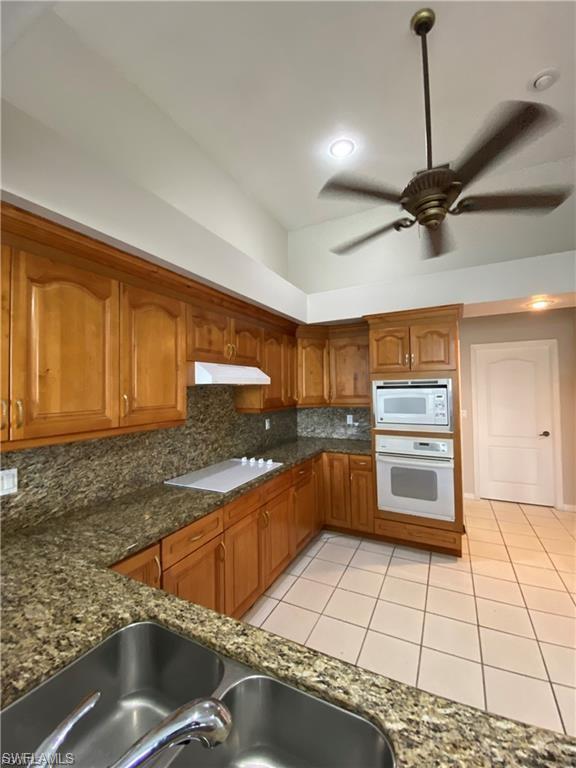 THE FOREST - Residential Lease