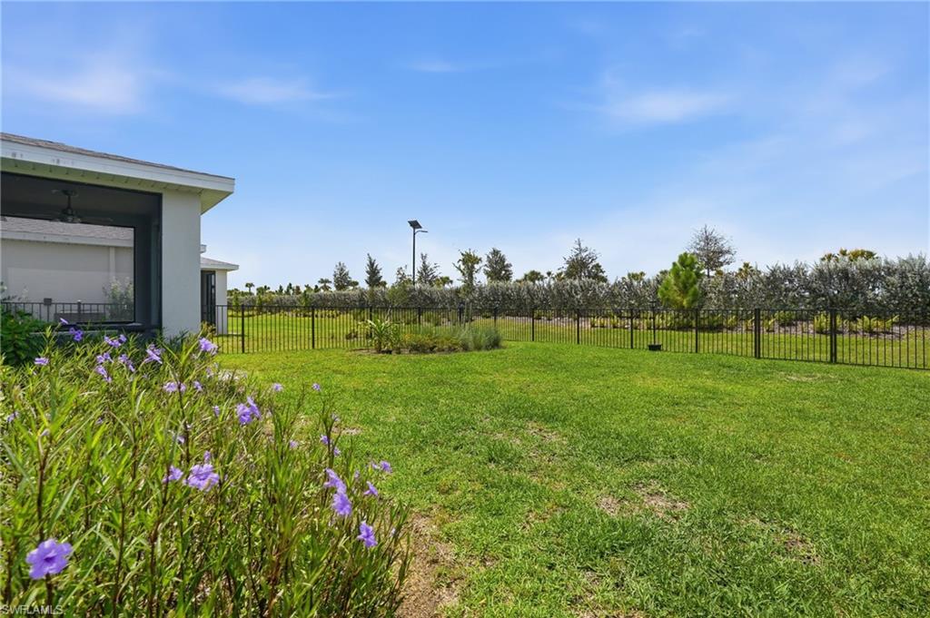 CRESCENT LAKES - Residential