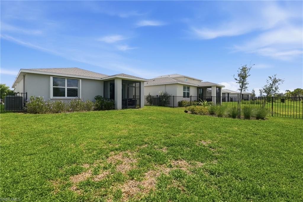 CRESCENT LAKES - Residential
