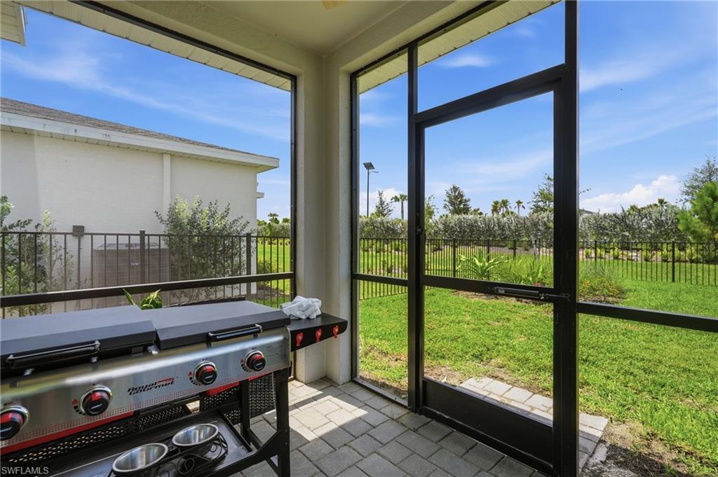 CRESCENT LAKES - Residential