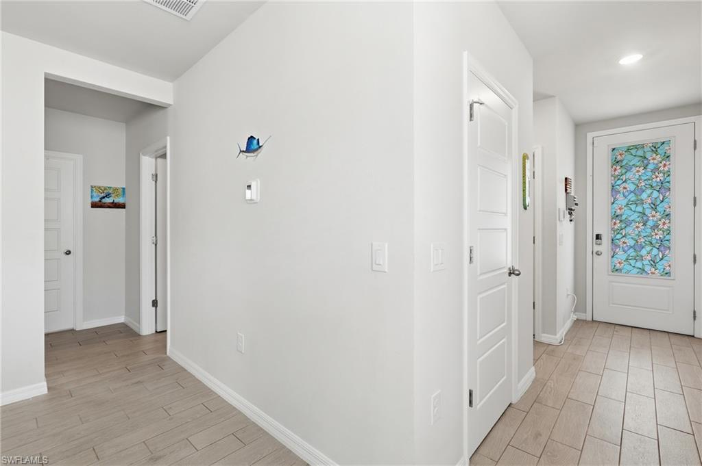 CRESCENT LAKES - Residential