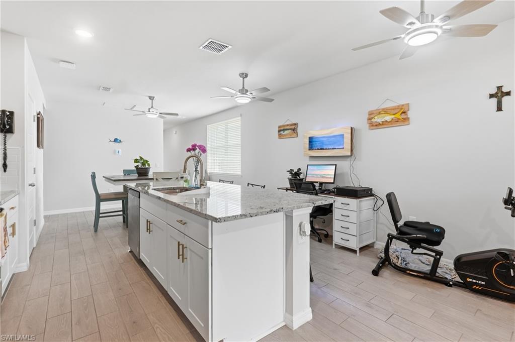 CRESCENT LAKES - Residential