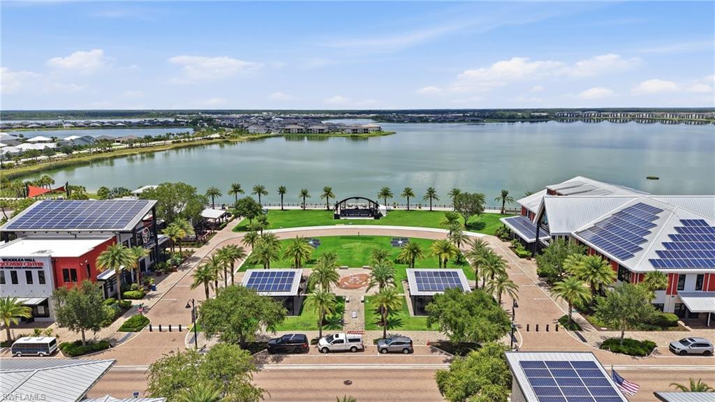CRESCENT LAKES - Residential