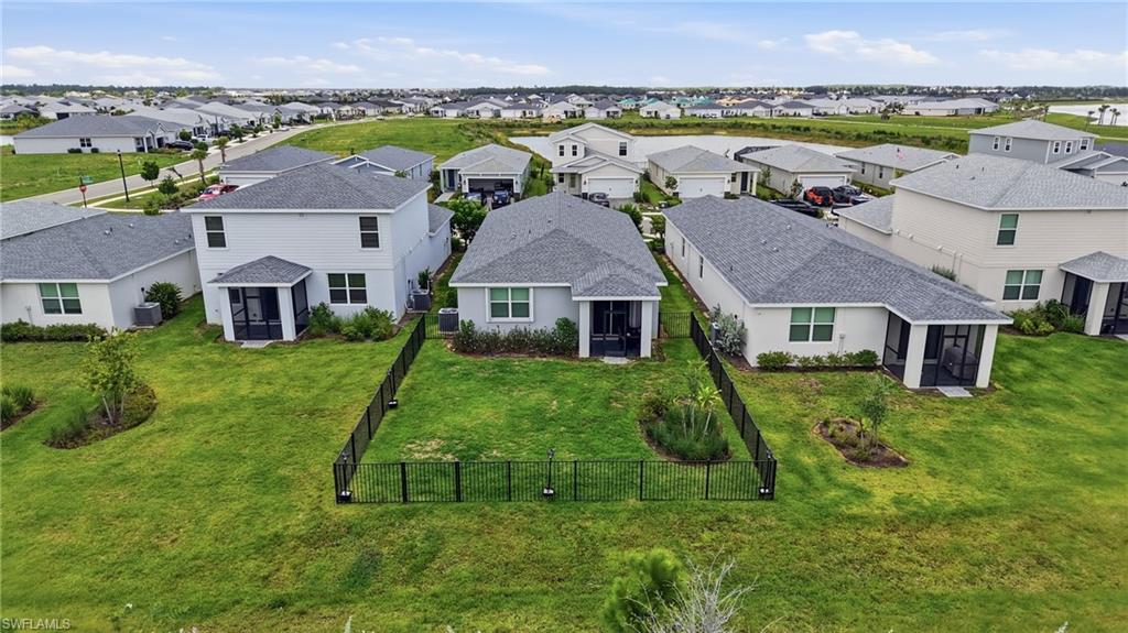 CRESCENT LAKES - Residential