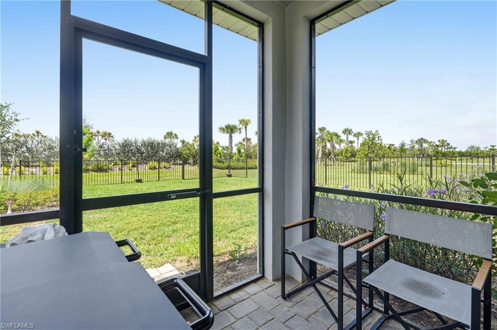 CRESCENT LAKES - Residential