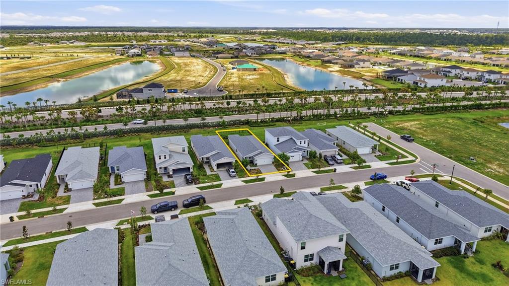 CRESCENT LAKES - Residential
