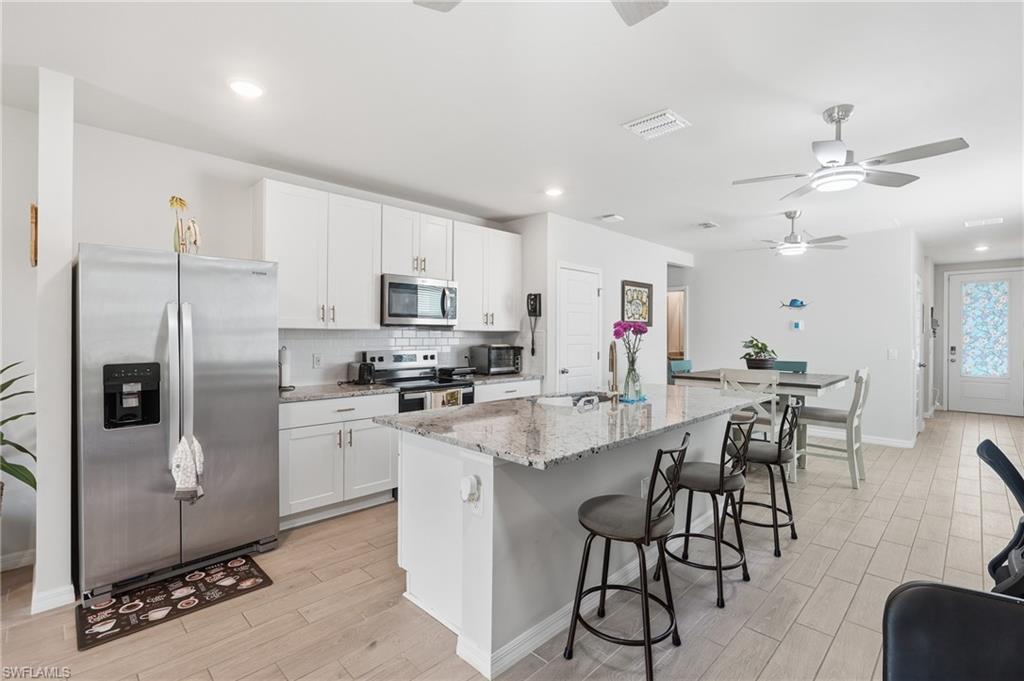 CRESCENT LAKES - Residential