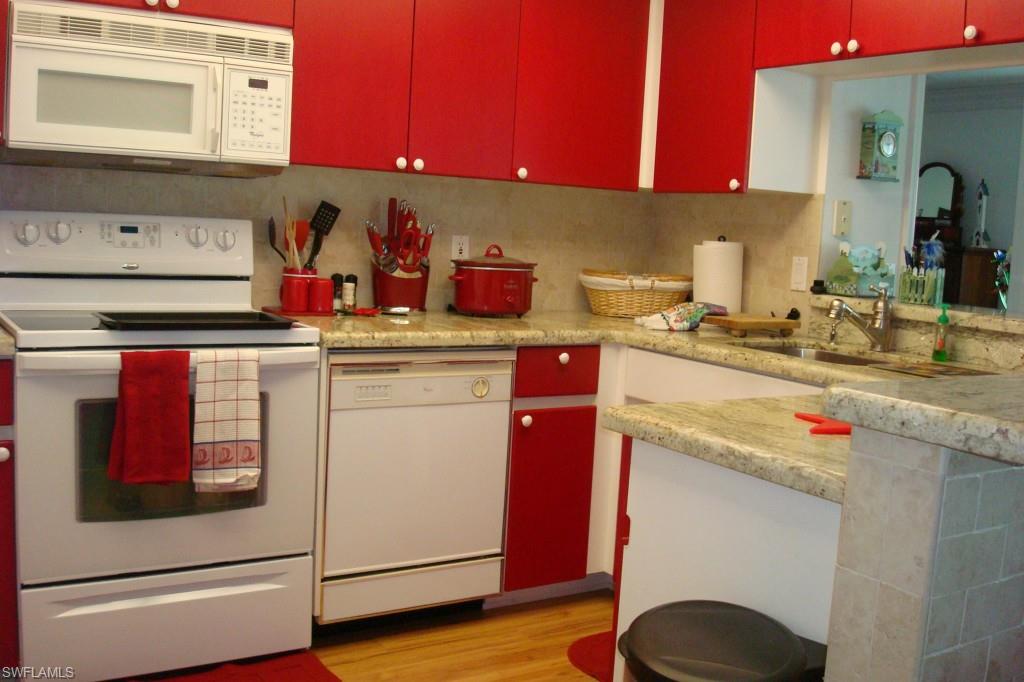 OAKMONT VILLAGE - Residential