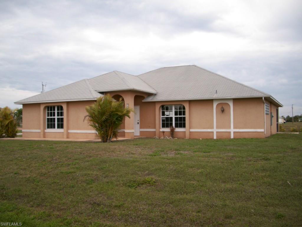 This Morey floor plan home is ready for new ownership. The home has been completely remodeled complete with new kitchen and paint. This 3 bedroom plus den 2 bath home sits on and oversized corner lot allowing for plenty of room to add a pool. The cathedral ceilings and open floor plan make this home feel much larger and very versatile. This is a Fannie Mae HomePath property for which the seller is offering attractive financing opportunities. Please have your Realtor review the agent comments for further information about that as well as any current buyer incentives being offered.