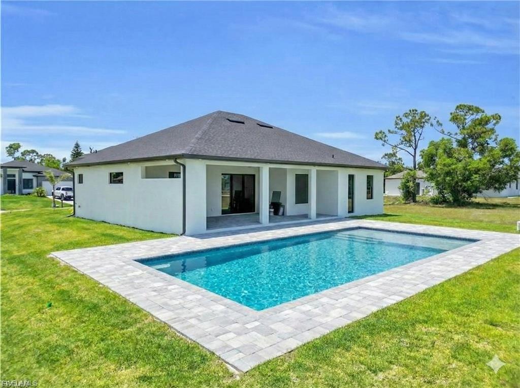 CAPE CORAL - Residential
