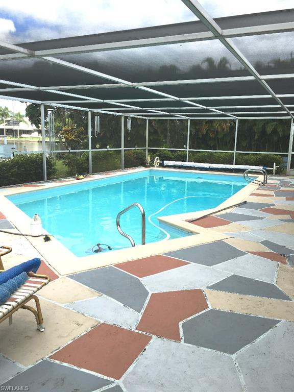 FORT MYERS SHORES - Residential
