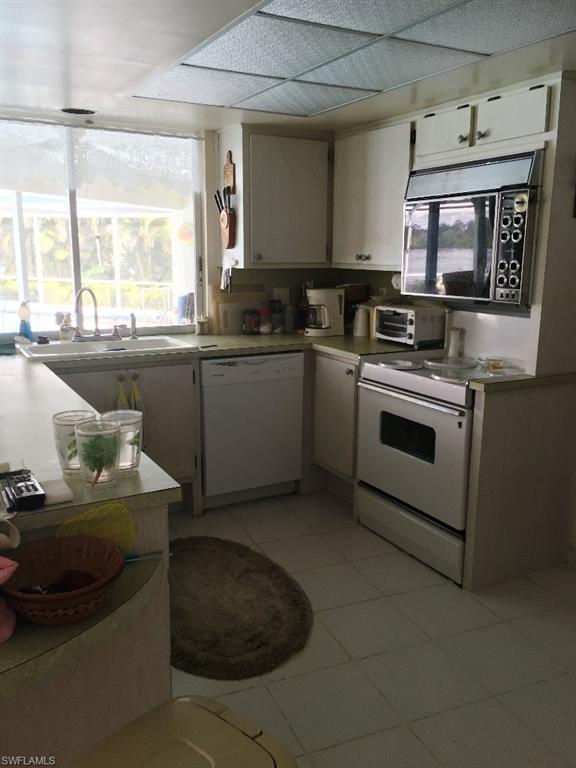 FORT MYERS SHORES - Residential