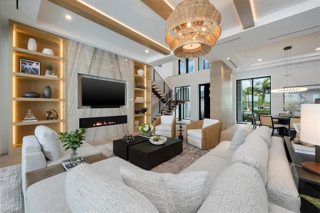 ROYAL HARBOR - Residential