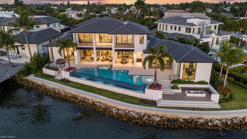 ROYAL HARBOR - Residential
