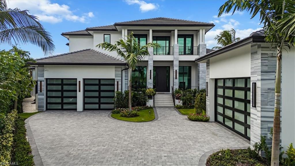 ROYAL HARBOR - Residential
