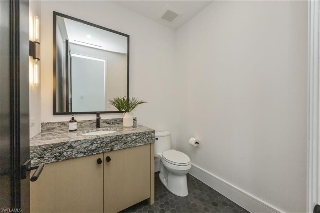 ROYAL HARBOR - Residential