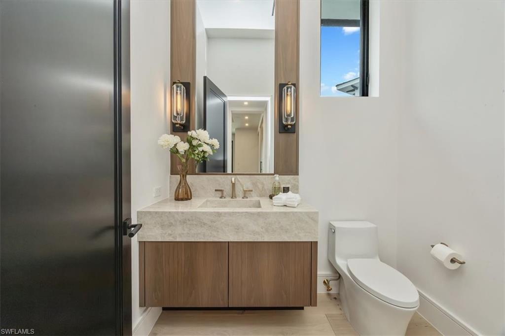 ROYAL HARBOR - Residential