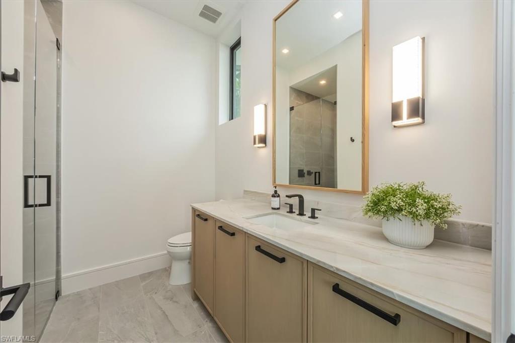 ROYAL HARBOR - Residential