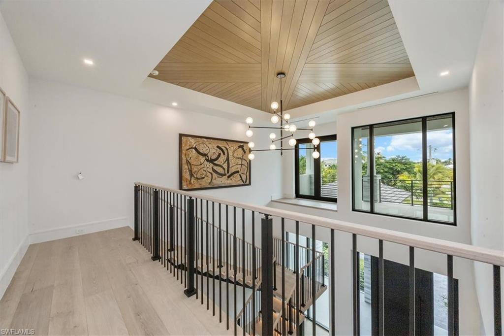 ROYAL HARBOR - Residential