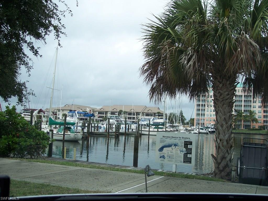 COMMODORE CONDO - Residential