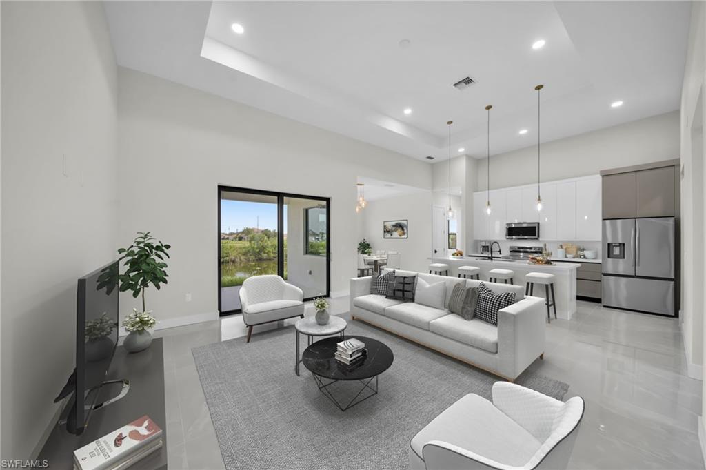 CAPE CORAL - Residential