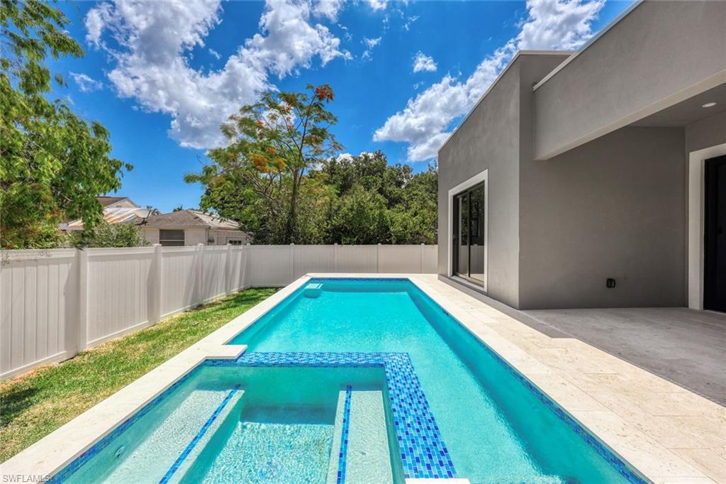 TRAIL TERRACE - Residential
