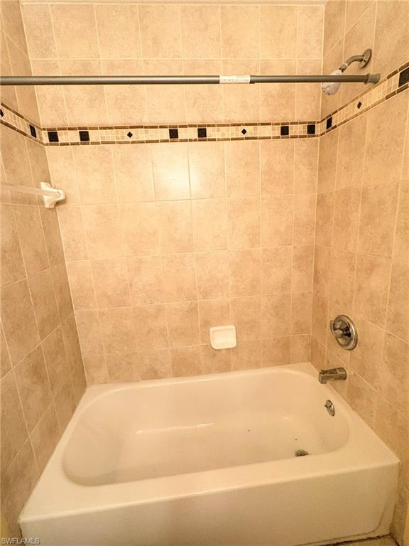 VILLAGE CREEK - Residential Lease