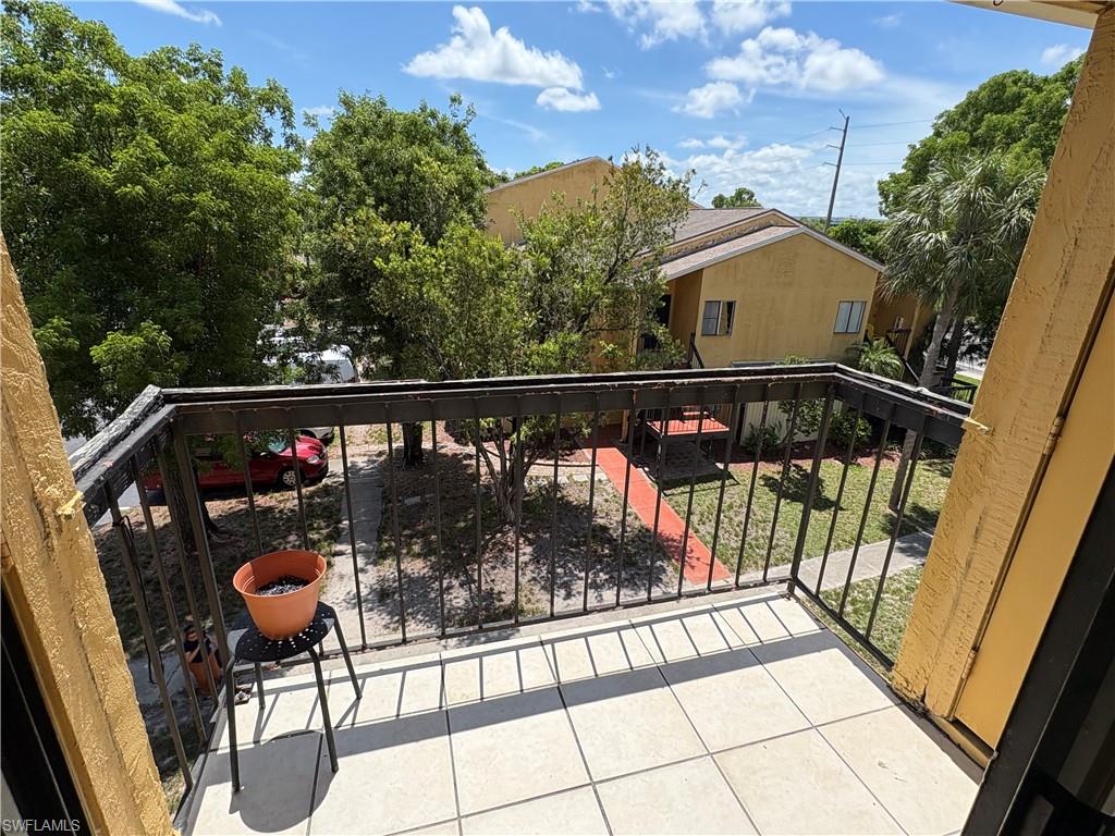 VILLAGE CREEK - Residential Lease