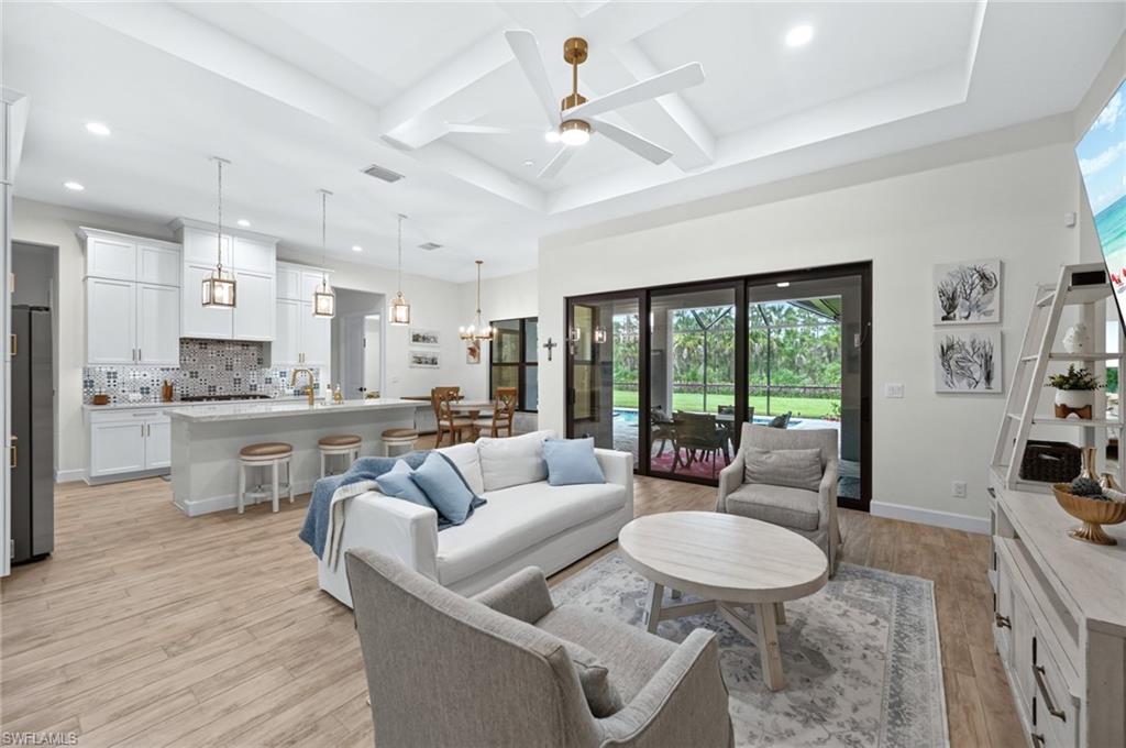 GOLDEN GATE ESTATES - Residential