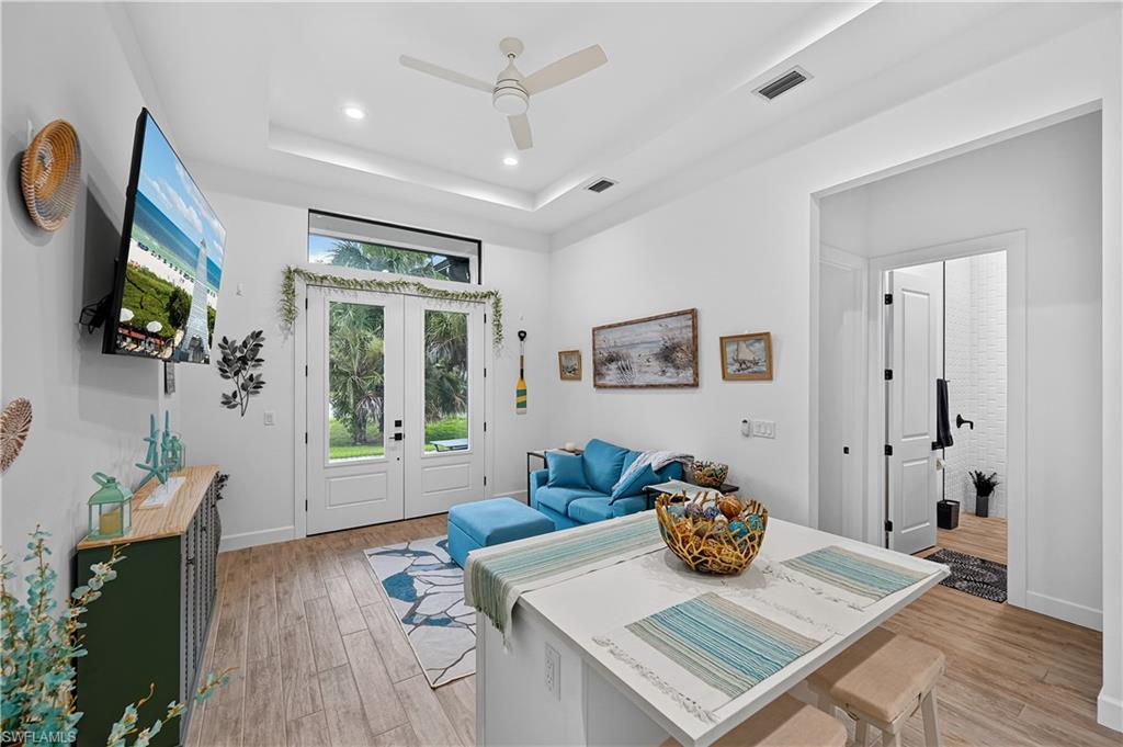 GOLDEN GATE ESTATES - Residential