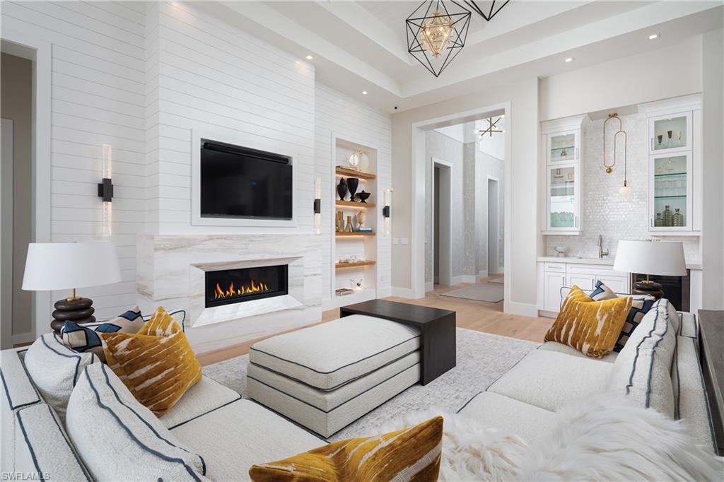 OYSTER HARBOR - Residential