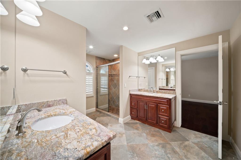 PINE RIDGE - Residential