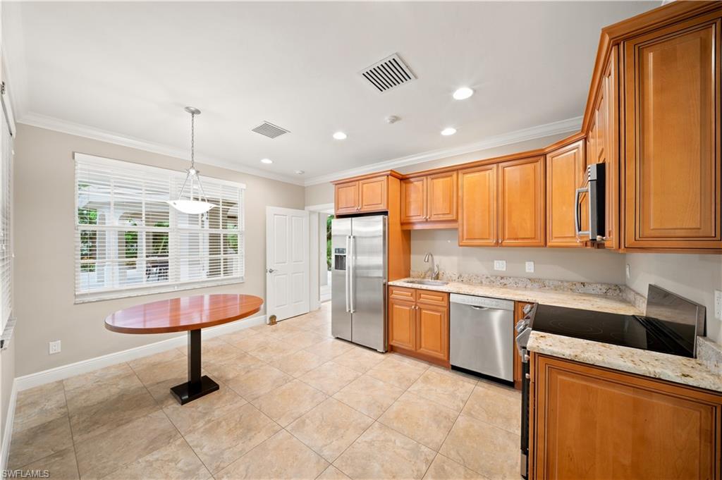 PINE RIDGE - Residential