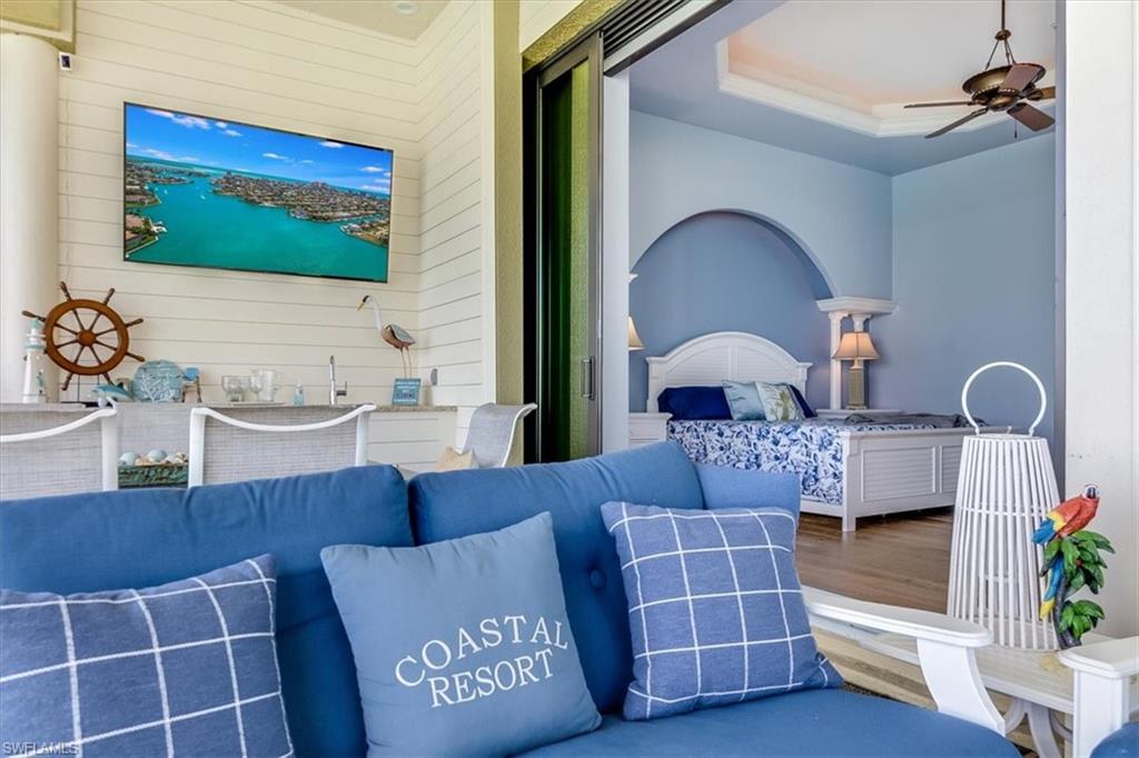 MARCO BEACH - Residential