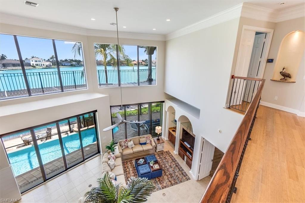 MARCO BEACH - Residential