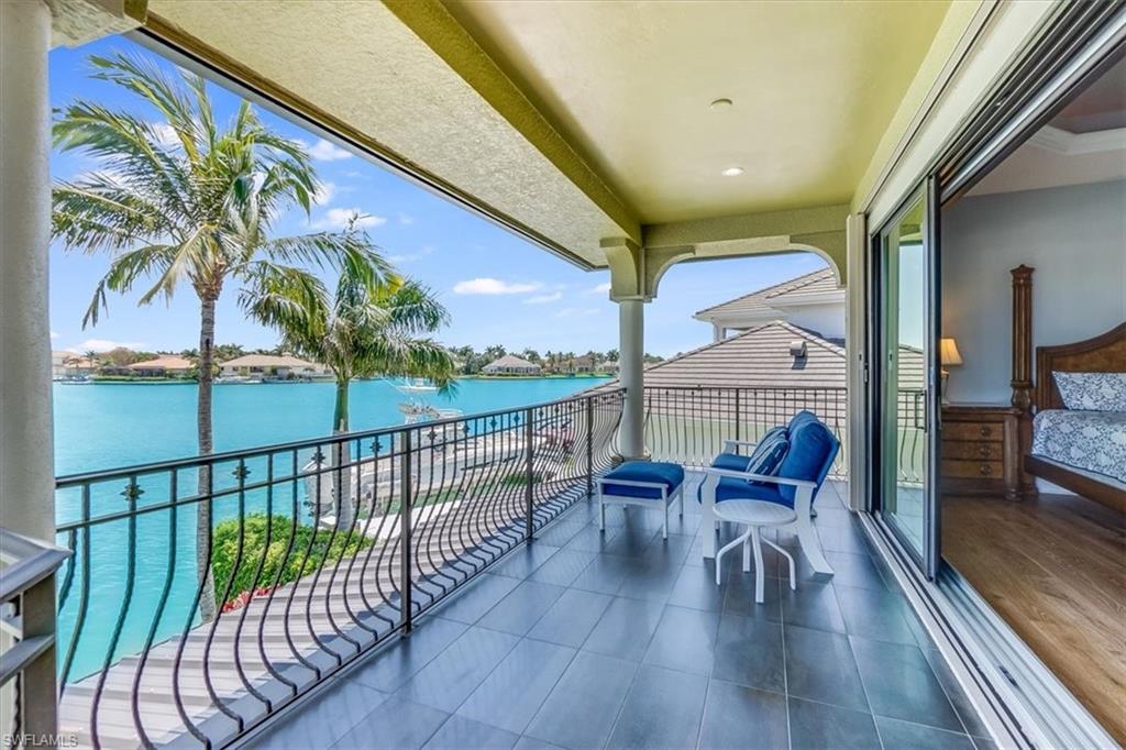 MARCO BEACH - Residential