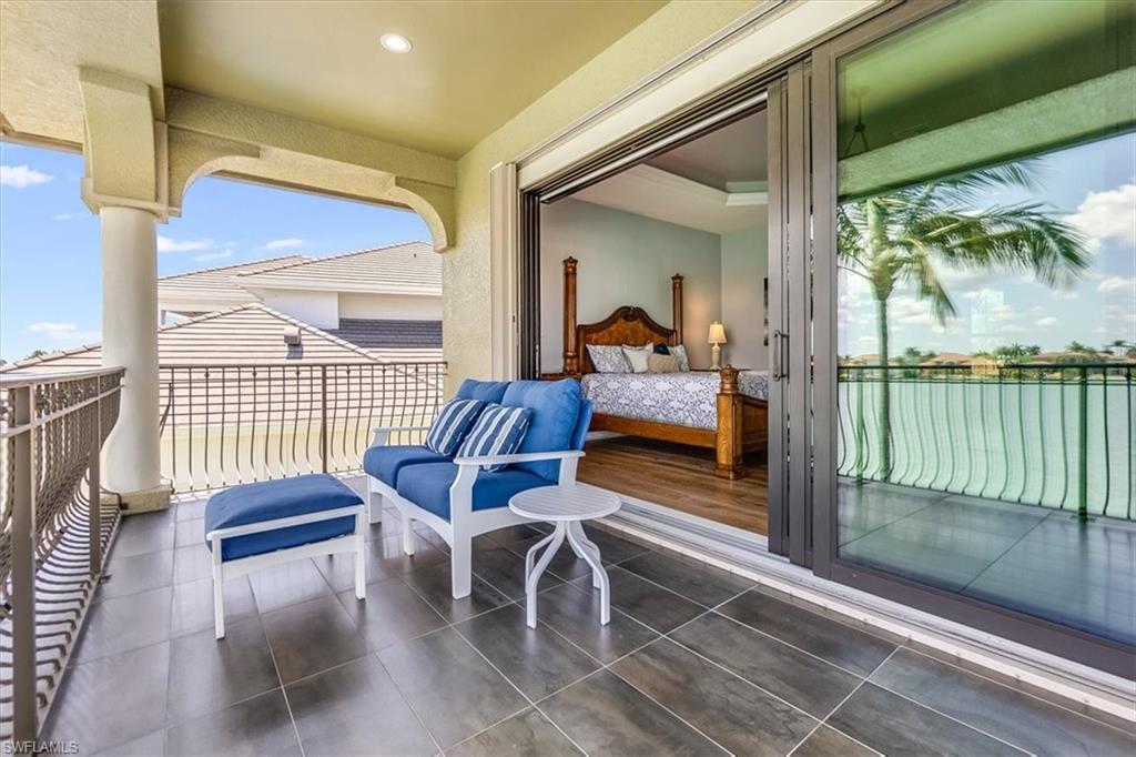 MARCO BEACH - Residential