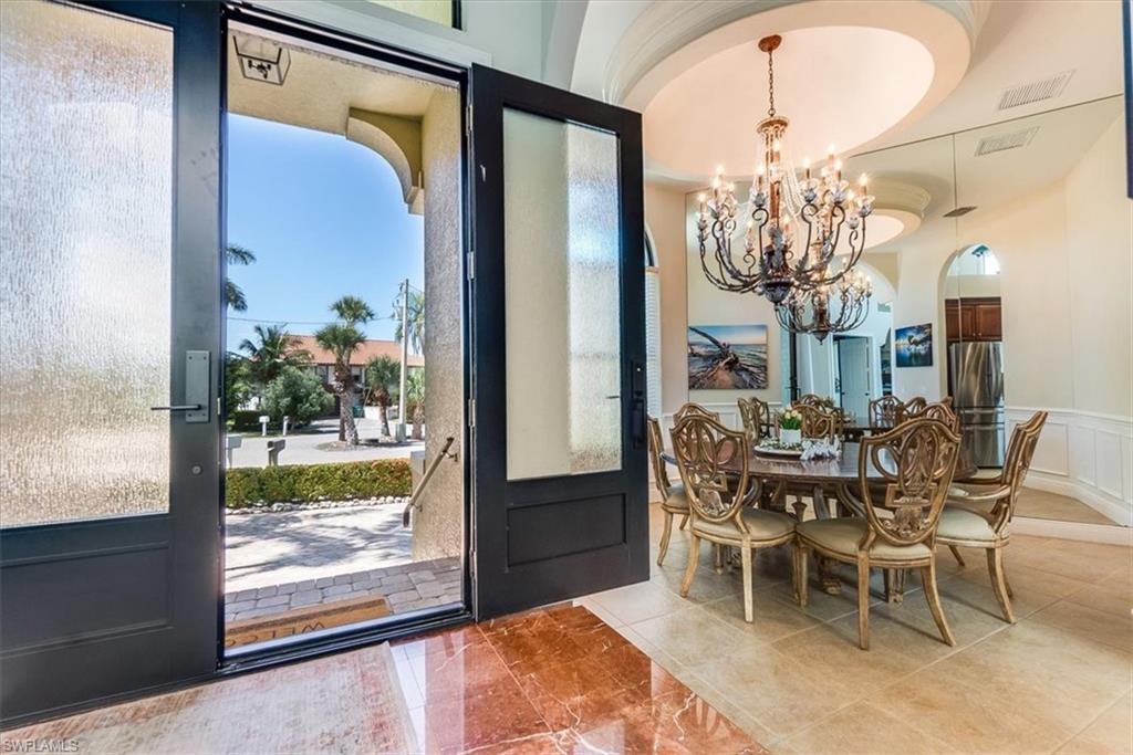 MARCO BEACH - Residential