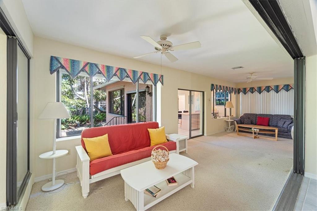 AQUALANE SHORES - Residential