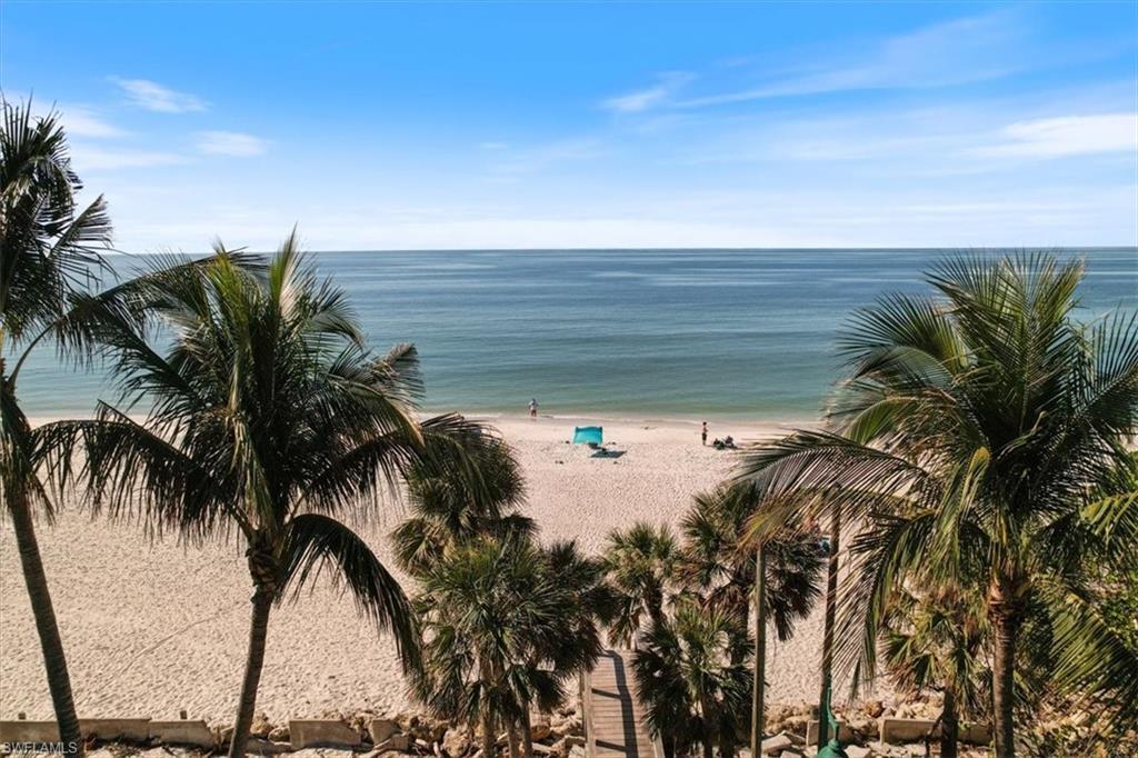 AQUALANE SHORES - Residential