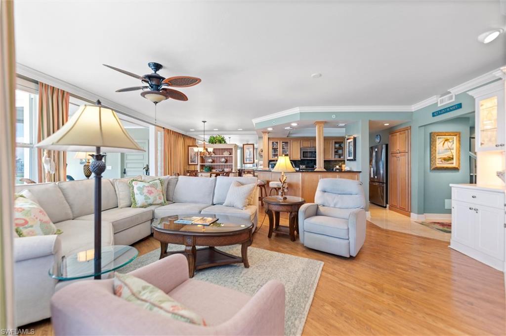 LAND'S END - Residential